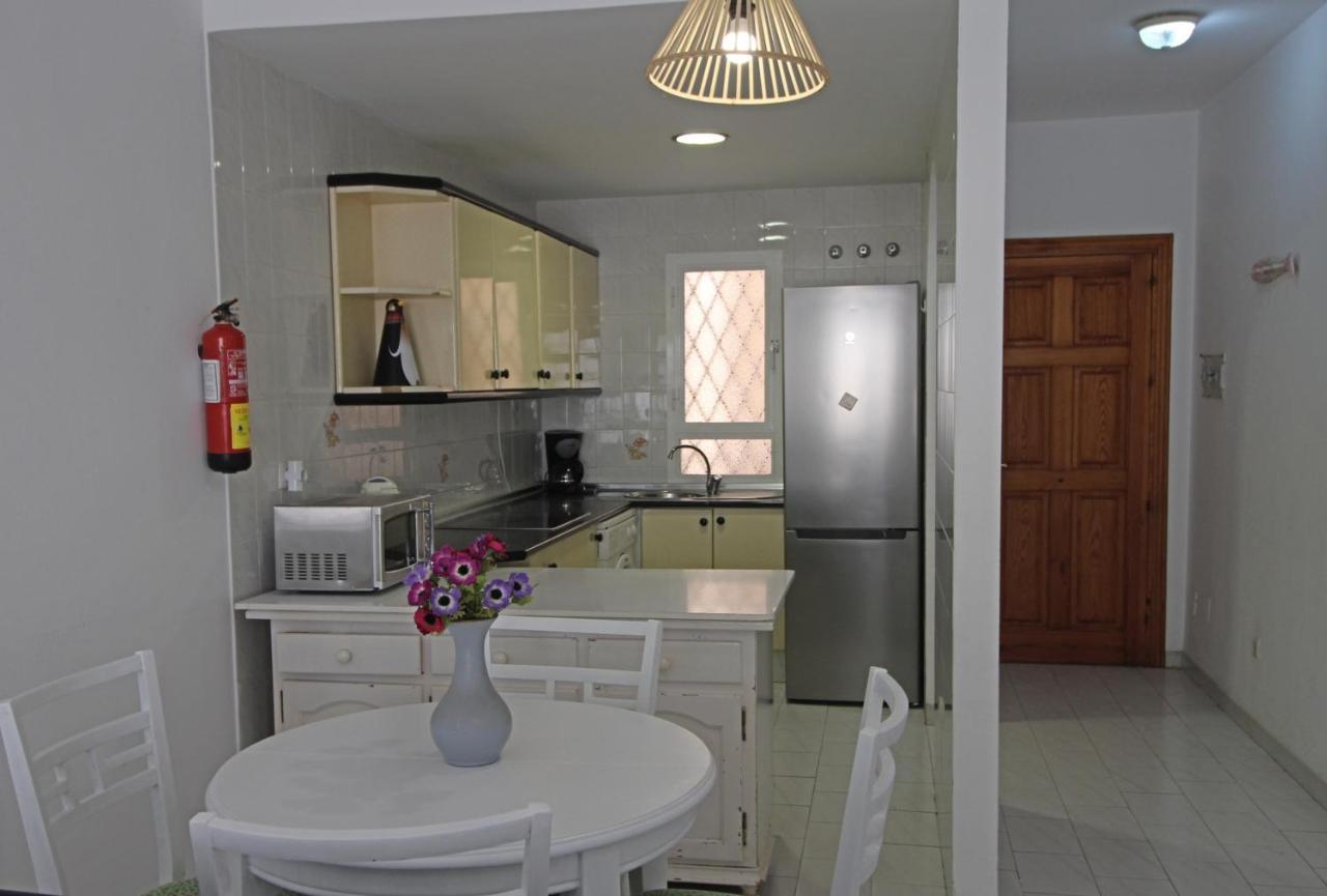 Carihuela Beach Apartment, 2Nd Line 토레몰리노스 외부 사진