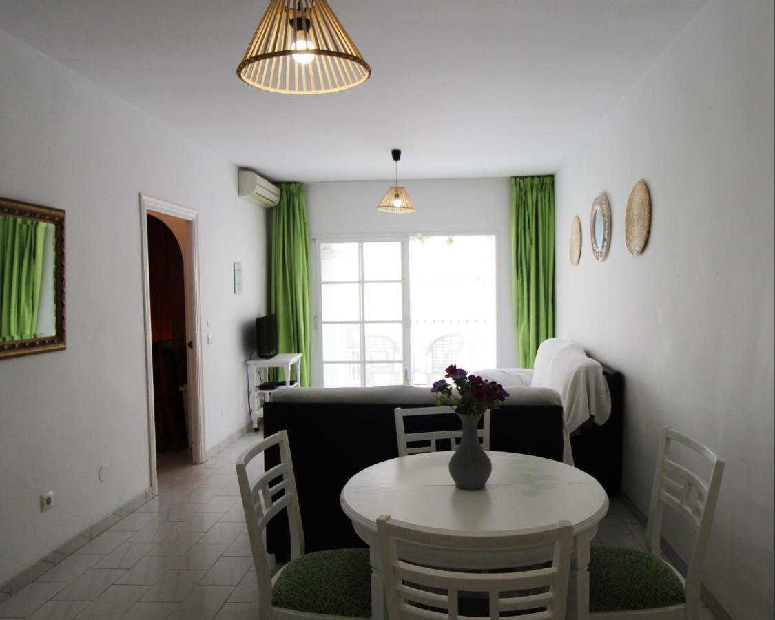 Carihuela Beach Apartment, 2Nd Line 토레몰리노스 외부 사진